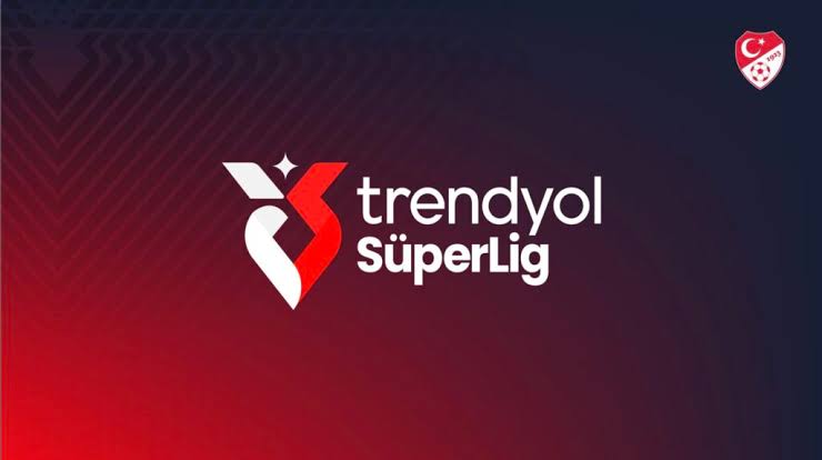 Süper Lig Takımlarının Son 3 Teknik Direktörü
